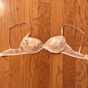 32A Victoria’s Secret Demi Bra Push Up